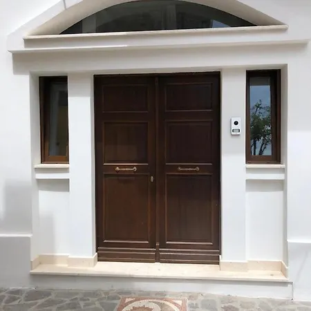 Vittorio Emanuele B&B 시로마리나