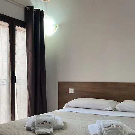 Vittorio Emanuele B&B 시로마리나