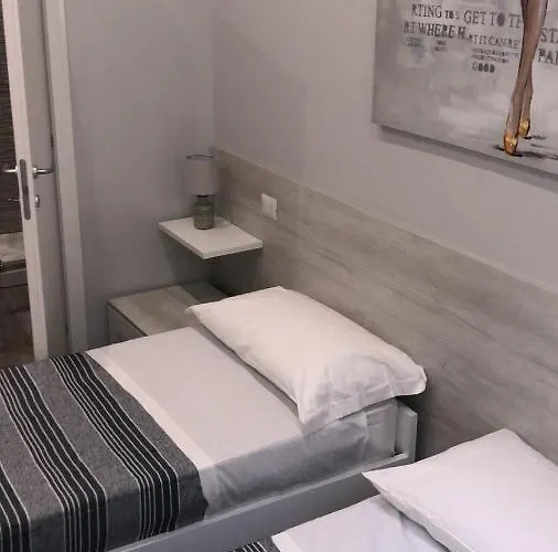 Vittorio Emanuele 3*