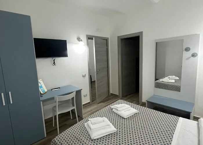 Vittorio Emanuele 3* Cirò Marina